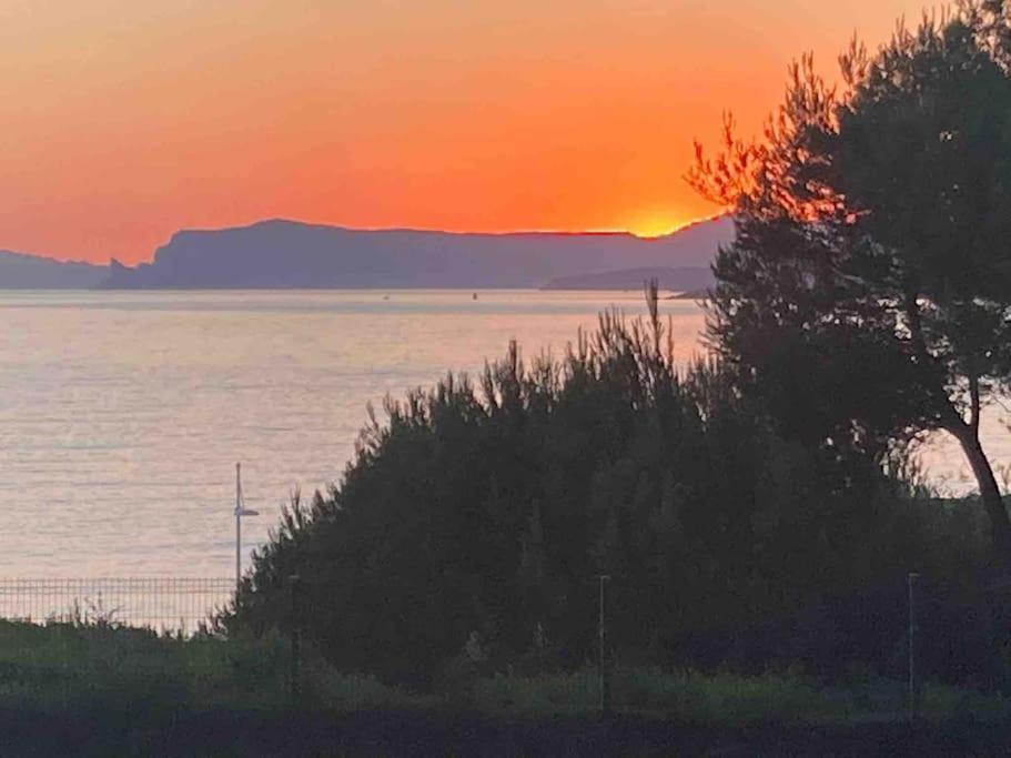 Sea-View - Wifi - Parking Apartment Six-Fours-les-Plages Bagian luar foto